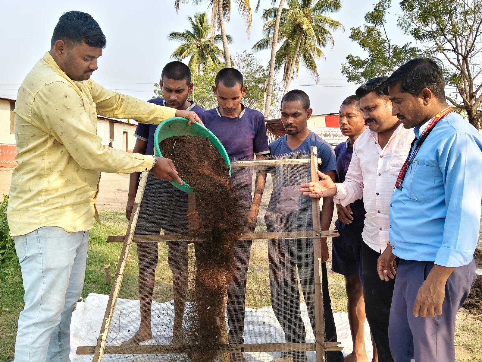 Children taking part in an activity with S4UA Foundation